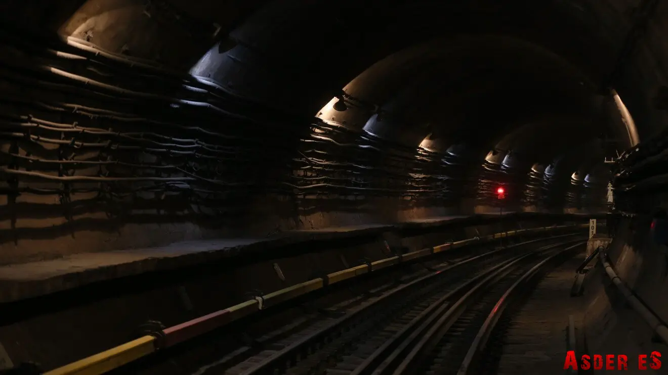 На две трети пустой