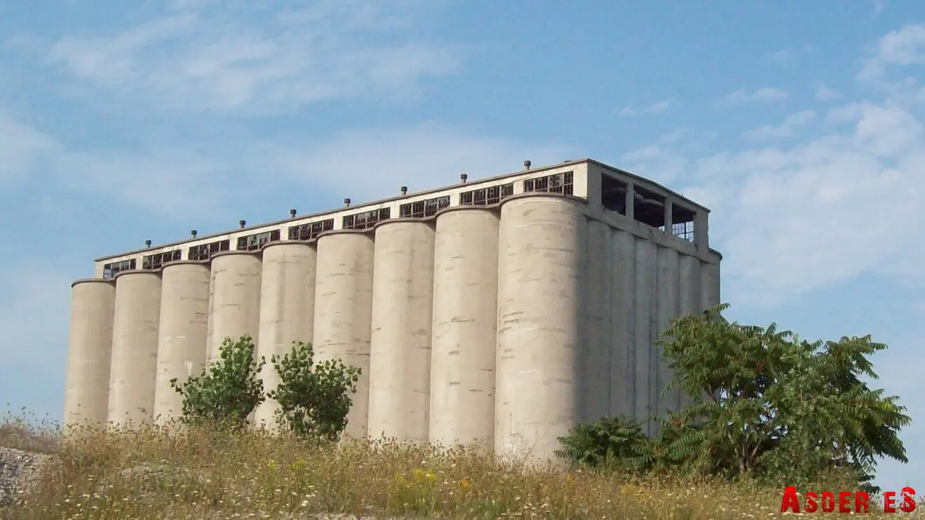 Не успел пройти таможню