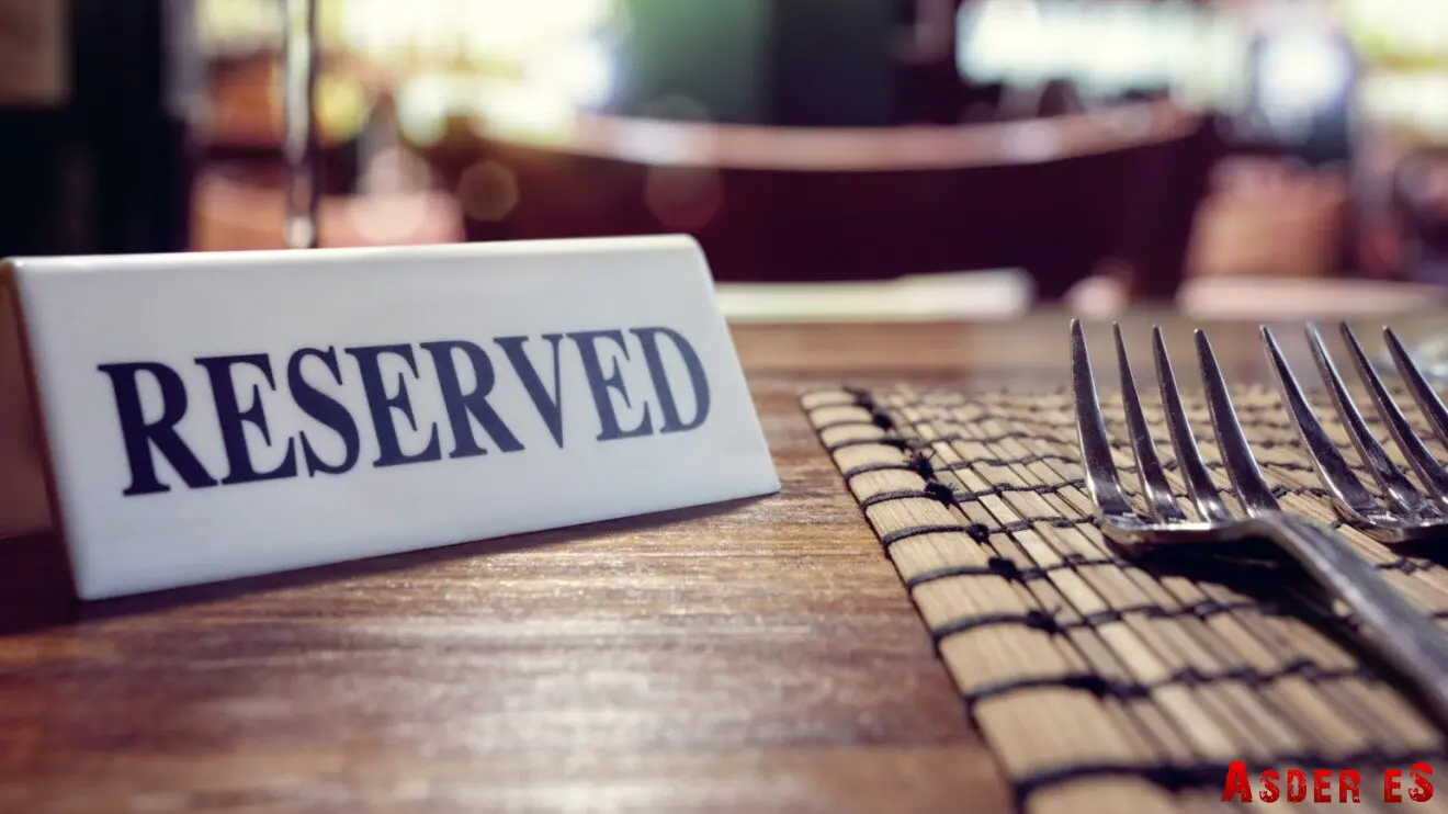 Наряженные, напомаженные