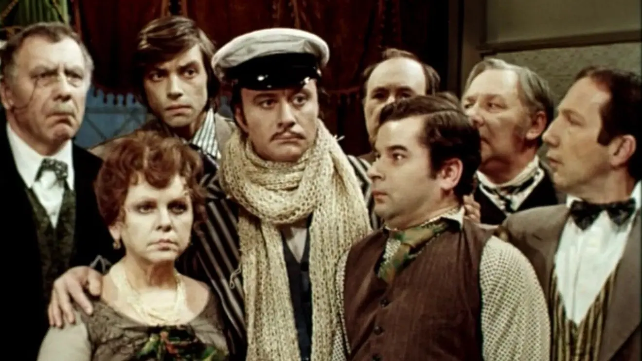 Знакомство Остапа Бендера с Еленой Станиславовной