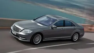 Mercedes-Benz W221